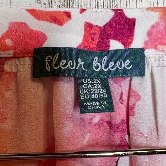 Fleur bleue top size 2X - Picture 3 of 4